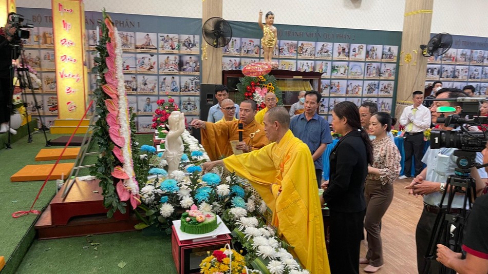 Cử hành nghi thức Mộc dục