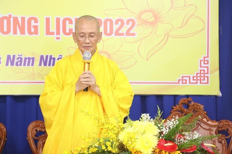 Hòa thượng Thích Chơn Minh ban đạo từ