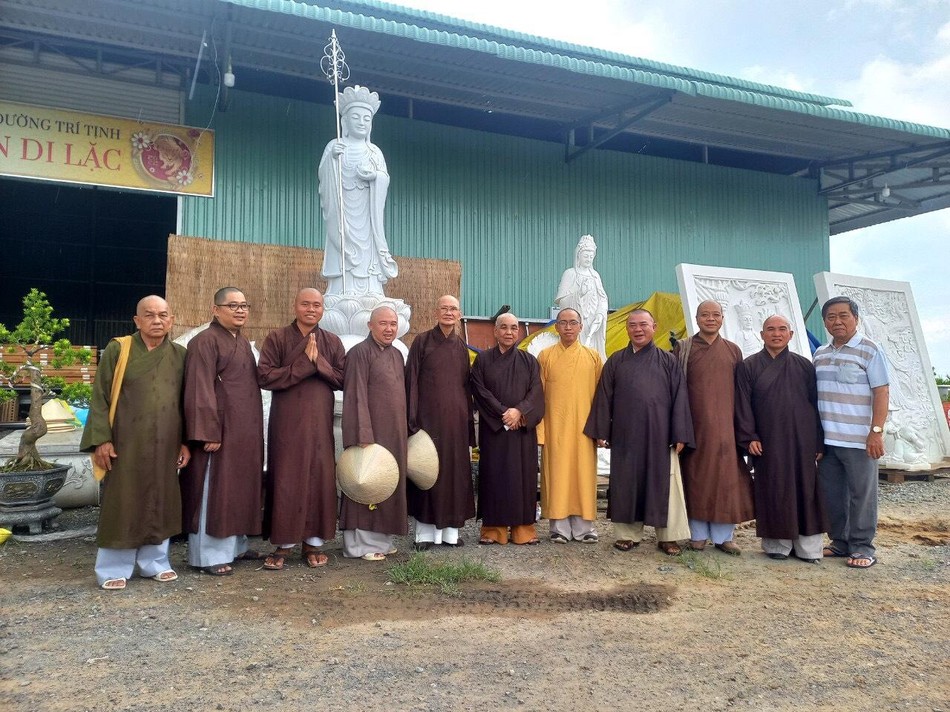Đoàn Ban Trị sự Phật giáo tỉnh Đồng Tháp thăm công trình chùa Vạn Thành - Từ đường Trí Tịnh