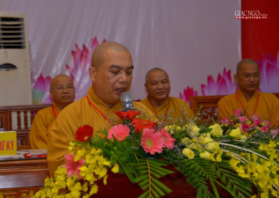 Đại đức Thích Pháp Trí, Chánh Thư ký Ban Trị sự GHPGVN tỉnh Kiên Giang trình dự thảo báo cáo tổng kết công tác Phật sự trong khóa IX Đại đức Thích Pháp Trí, Chánh Thư ký Ban Trị sự GHPGVN tỉnh Kiên Giang trình dự thảo báo cáo tổng kết công tác Phật sự trong khóa IX