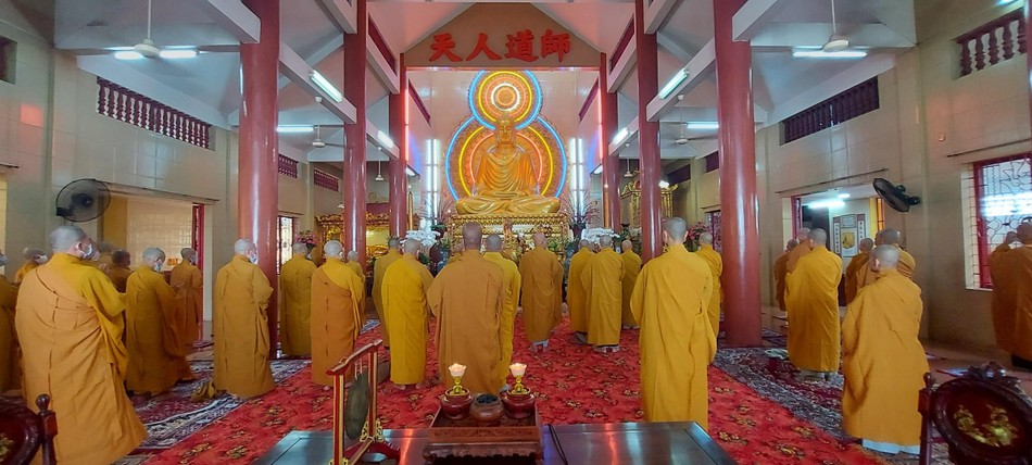 Quang cảnh buổi lễ Quang cảnh buổi lễ