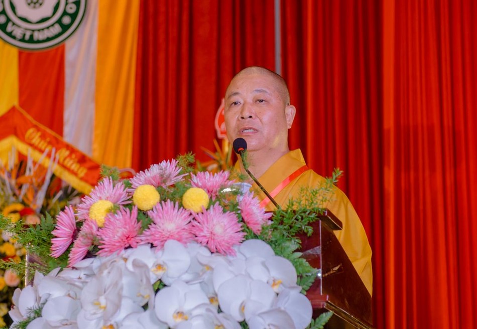 Thượng tọa Thích Thọ Lạc phát biểu khai mạc Thượng tọa Thích Thọ Lạc phát biểu khai mạc