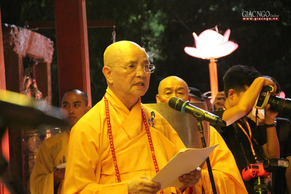 Hòa thượng Thích Huệ Phước đọc diễn văn khai mạc Hòa thượng Thích Huệ Phước đọc diễn văn khai mạc