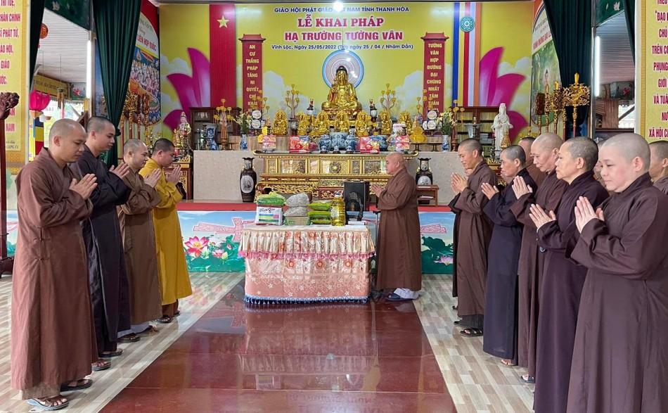 Tác bạch cúng dường tại trường hạ chùa Tường Vân Tác bạch cúng dường tại trường hạ chùa Tường Vân