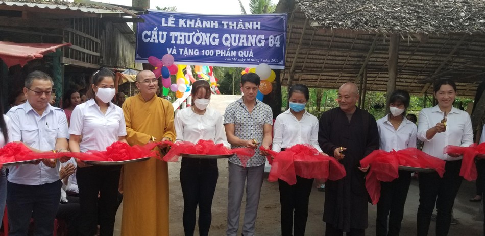 Cắt băng khánh thành cầu Thường Quang 64 Cắt băng khánh thành cầu Thường Quang 64