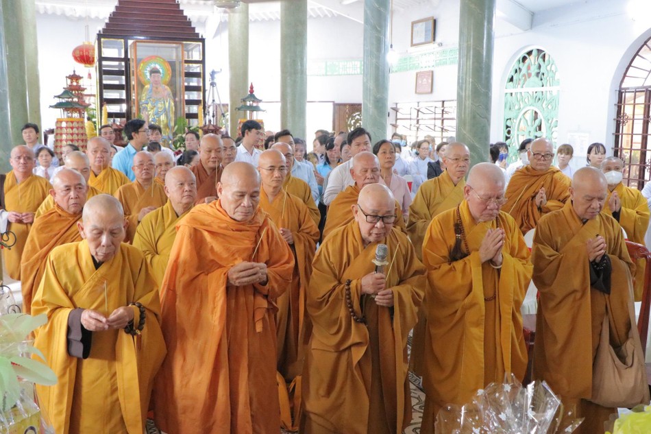 Nguyện cầu Giác linh cố Hòa thượng cao đăng Phật quốc