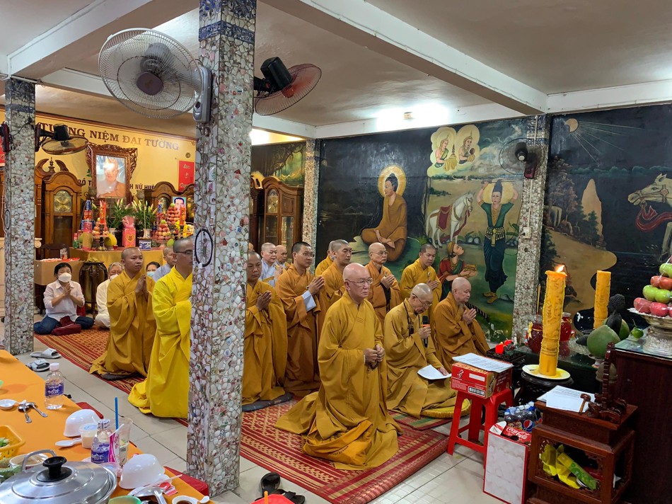 Đại chúng đồng tụng thời kinh cầu nguyện Đại chúng đồng tụng thời kinh cầu nguyện