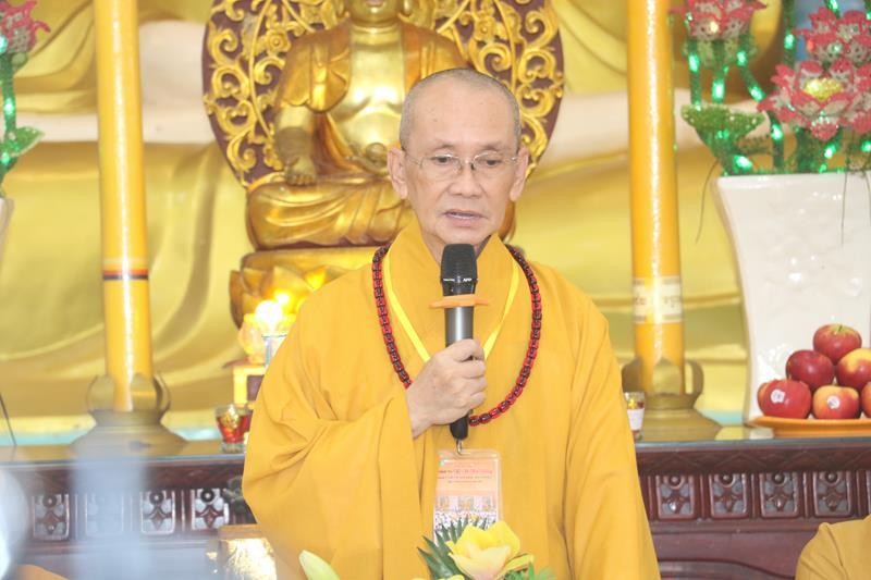 Hòa thượng Thích Chơn Minh ban đạo từ Hòa thượng Thích Chơn Minh ban đạo từ