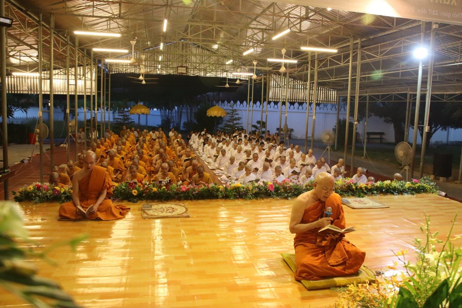 Hòa thượng Pháp Tông hướng dẫn chính trong khóa tu Hòa thượng Pháp Tông hướng dẫn chính trong khóa tu