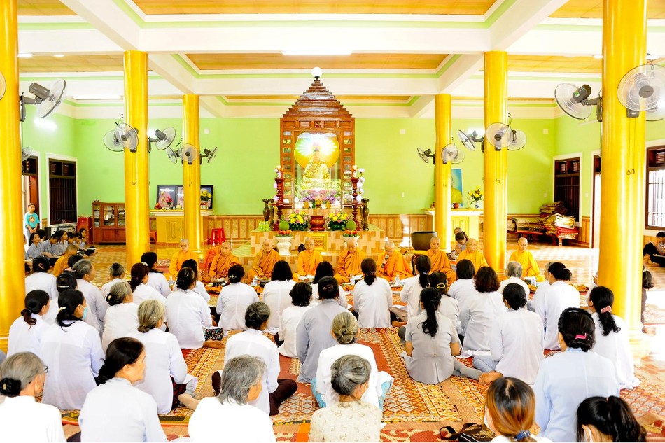 Quang cảnh buổi lễ Quang cảnh buổi lễ