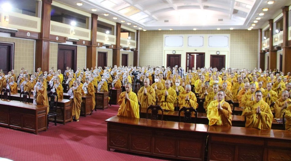 Chư hành giả Tăng Ni tham dự buổi lễ tạ pháp Chư hành giả Tăng Ni tham dự buổi lễ tạ pháp
