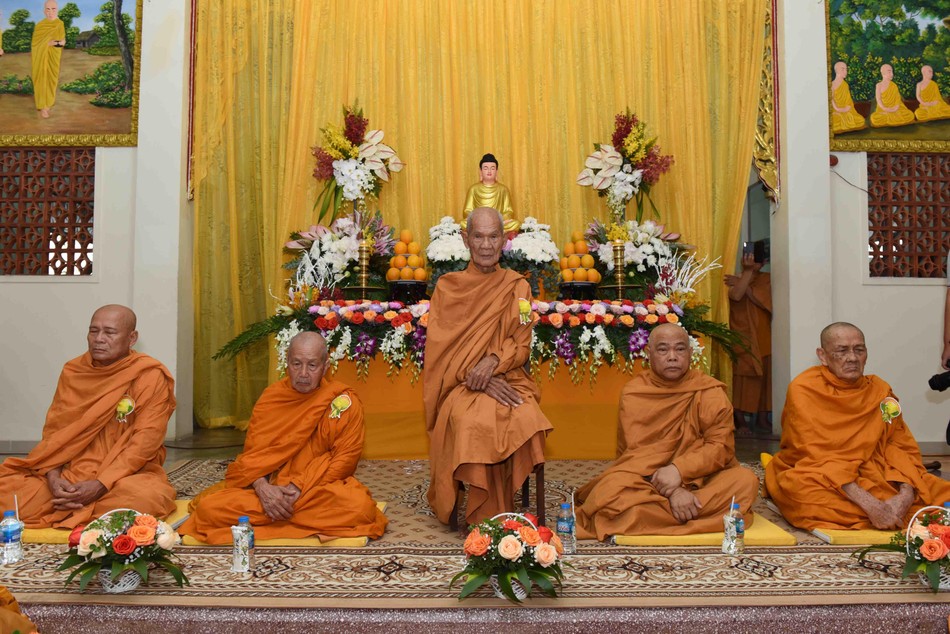 Chư tôn giáo phẩm chứng minh Chư tôn giáo phẩm chứng minh