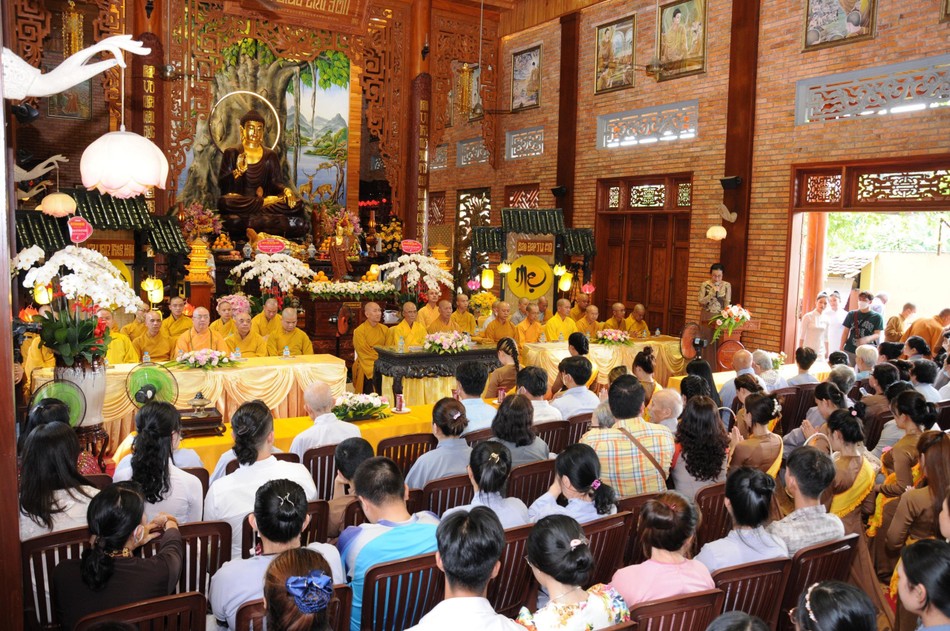 Quang cảnh buổi lễ Quang cảnh buổi lễ