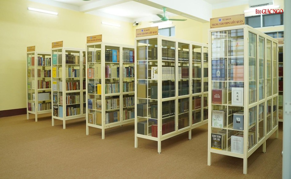 Phòng lưu trữ sách Thư viện Gia đình