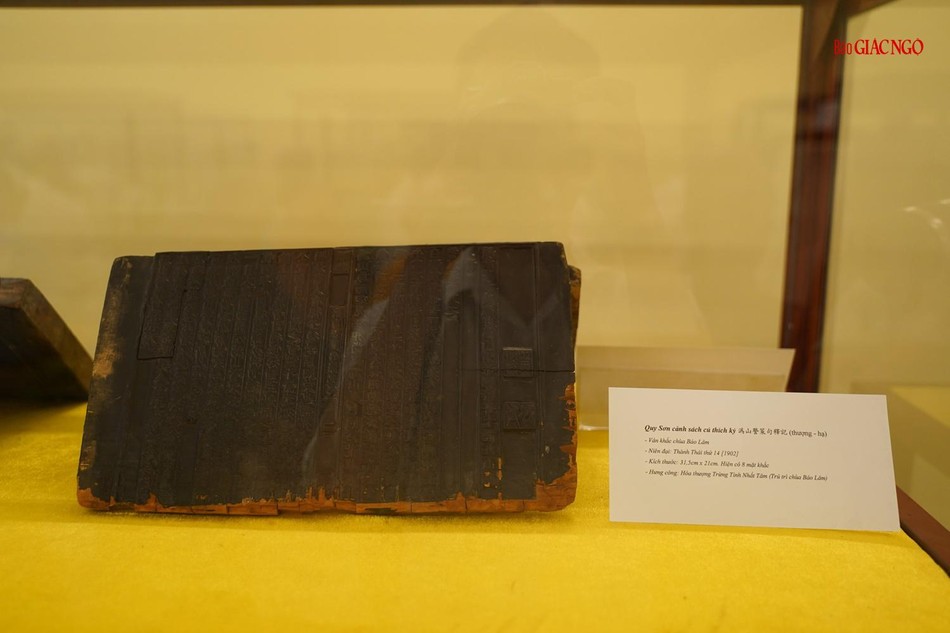 Trưng bày mộc bản Quy Sơn Cảnh Sách có niên đại Thành Thái 14
