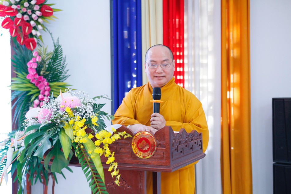 Thượng tọa Thích Phước Tiến phát biểu khai mạc Thượng tọa Thích Phước Tiến phát biểu khai mạc