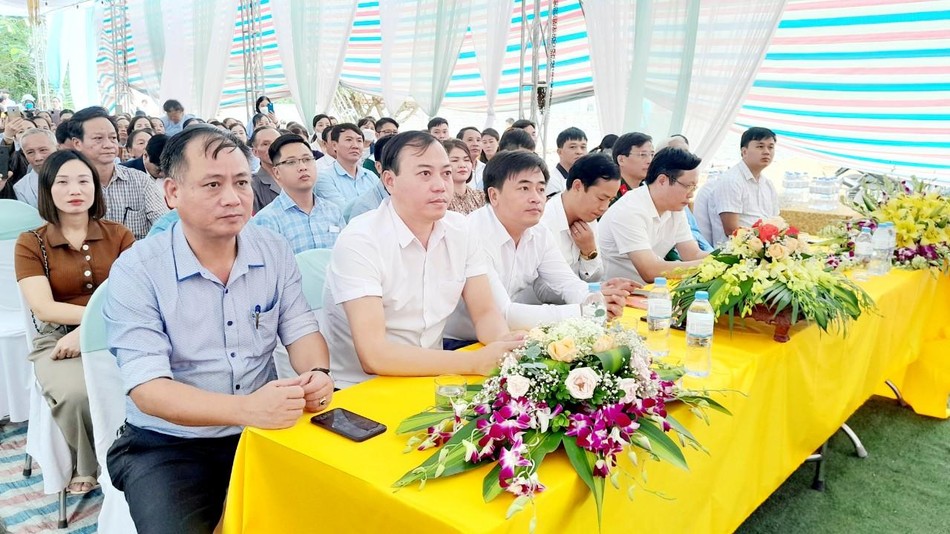 Đại biểu tham dự Đại biểu tham dự