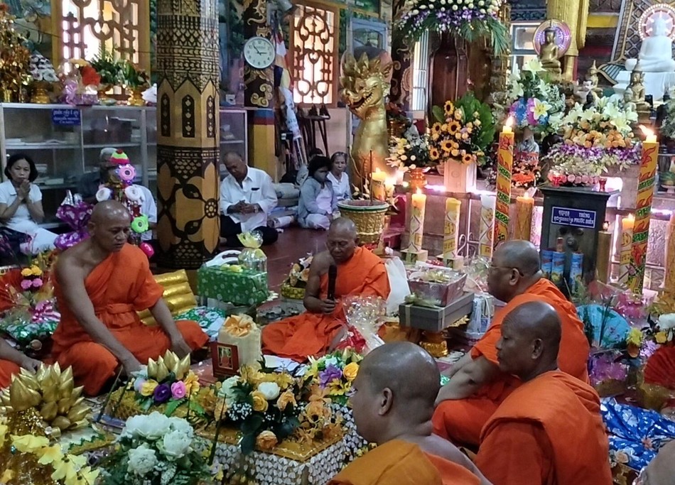 Chư Tăng cử hành nghi thức Tăng sự Chư Tăng cử hành nghi thức Tăng sự