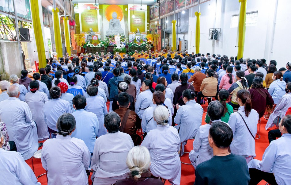 Quang cảnh buổi lễ Quang cảnh buổi lễ