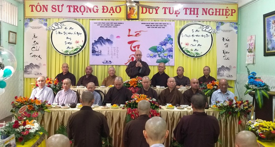 Hòa thượng Thích Tắc Huê ban đạo từ