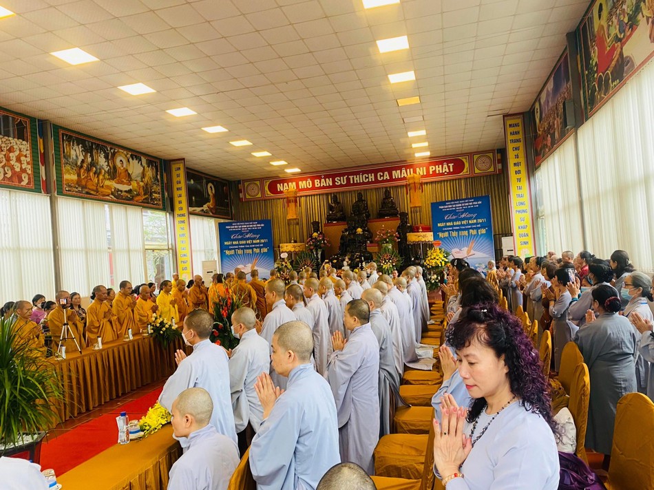 Quang cảnh buổi lễ Quang cảnh buổi lễ