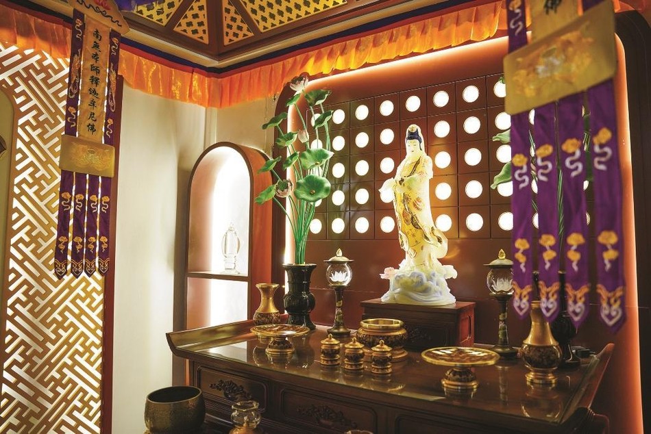 Tôn tượng Bồ-tát Quán Thế Âm