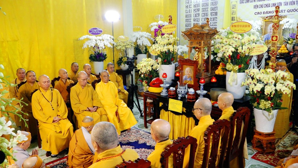 Quang cảnh buổi lễ truy niệm