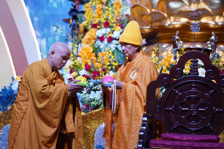 Nghi thức truyền đăng