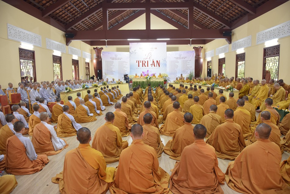 Quang cảnh buổi lễ "Tri ân" tại Trường Thiền Trúc Lâm Việt Nam Quang cảnh buổi lễ "Tri ân" tại Trường Thiền Trúc Lâm Việt Nam
