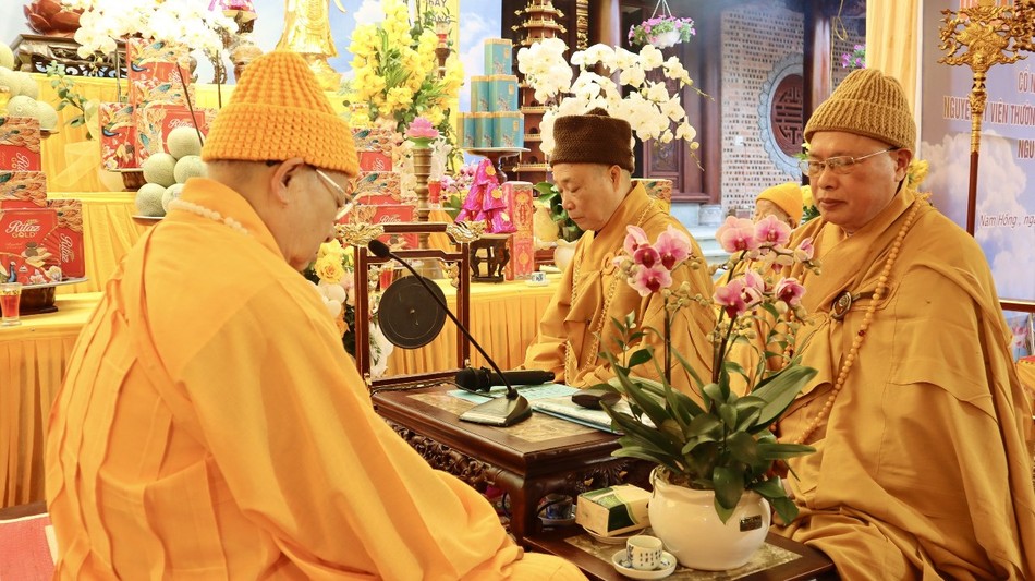 Chư tôn đức khai kinh A Di Đà Chư tôn đức khai kinh A Di Đà