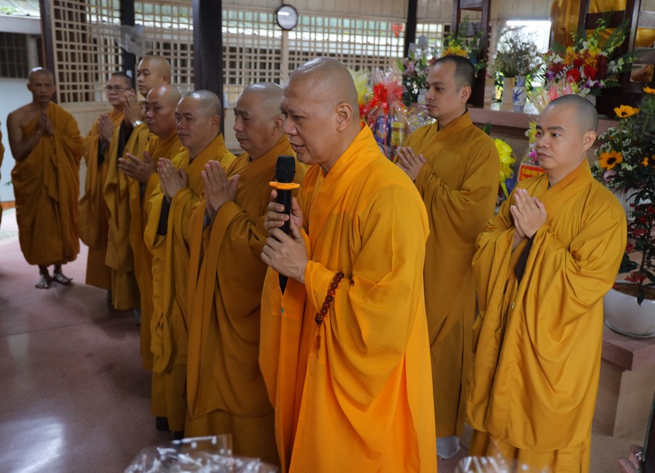 Chư tôn đức Ban Trị sự Phật giáo quận thành kính tưởng niệm Chư tôn đức Ban Trị sự Phật giáo quận thành kính tưởng niệm