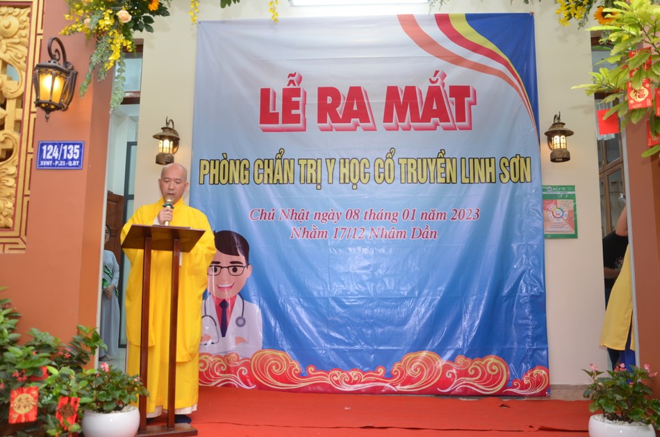 Thượng tọa Thích Đức Huệ phát biểu khai mạc Thượng tọa Thích Đức Huệ phát biểu khai mạc