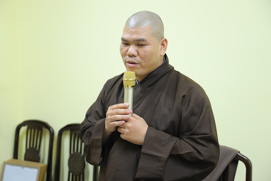 Đại đức Thích Nguyên Tài báo cáo tổng kết Đại đức Thích Nguyên Tài báo cáo tổng kết