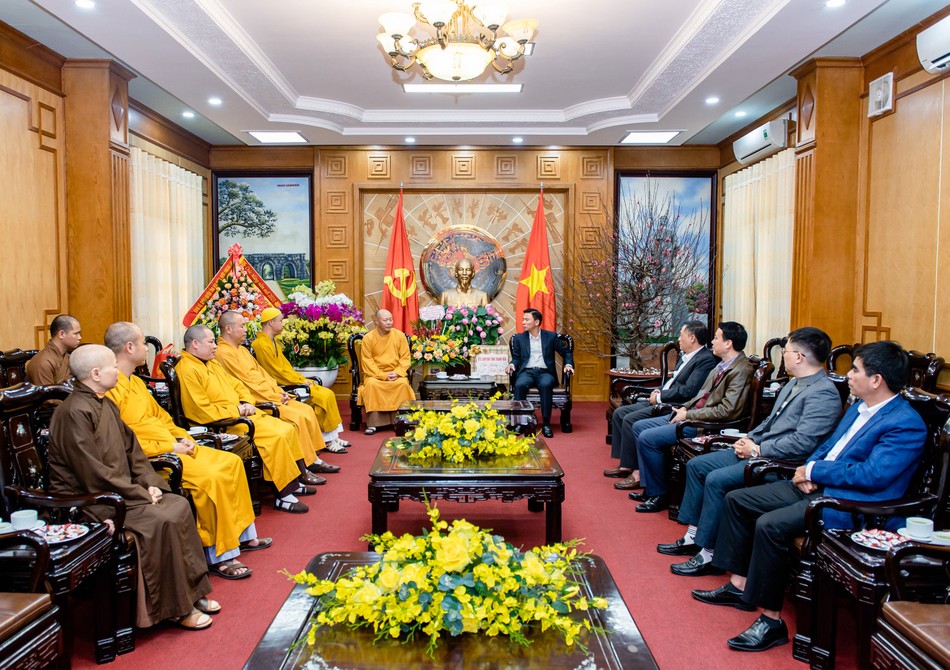 Quang cảnh buổi gặp mặt chúc Tết