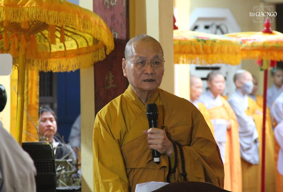 Hòa thượng Thích Hải Ấn cung tuyên tiểu sử Trưởng lão Hòa thượng tân viên tịch