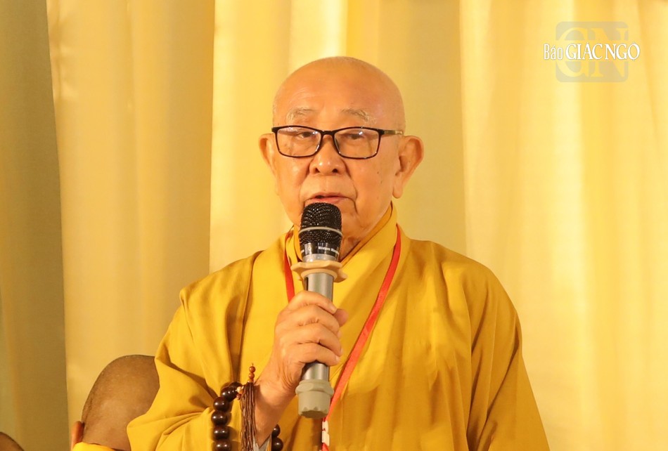 Trưởng lão Hòa thượng Thích Như Tín phát biểu khai mạc