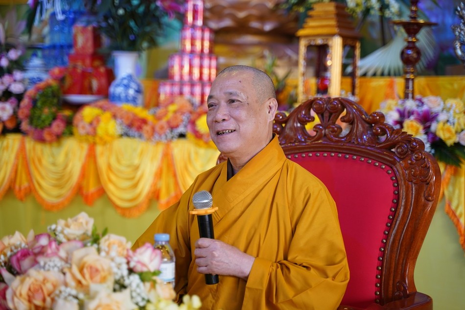 Hòa thượng Thích Bảo Nghiêm ban đạo từ Hòa thượng Thích Bảo Nghiêm ban đạo từ
