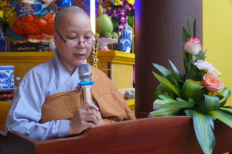 Ni sư Thích nữ Minh Như phát biểu khai mạc Ni sư Thích nữ Minh Như phát biểu khai mạc