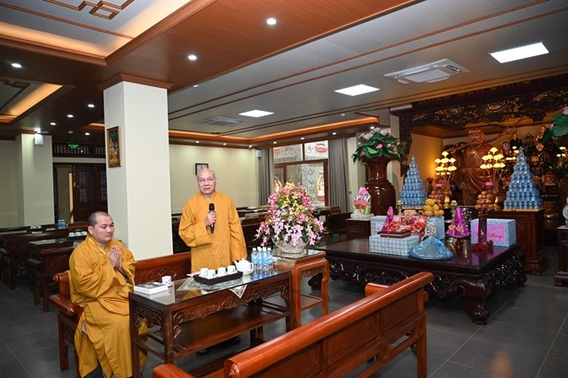 Hòa thượng Thích Quảng Tùng đón tiếp đoàn Hòa thượng Thích Quảng Tùng đón tiếp đoàn