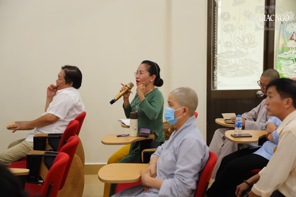 Chị Diệu Anh hỏi về cách xây dựng bố cục hình ảnh đẹp Chị Diệu Anh hỏi về cách xây dựng bố cục hình ảnh đẹp