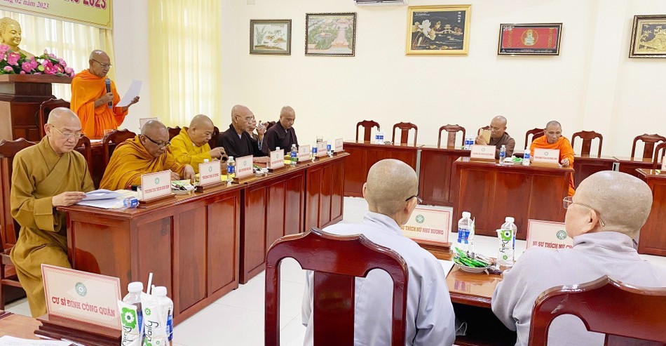 Hòa thượng Đào Như chủ trì phiên họp Hòa thượng Đào Như chủ trì phiên họp