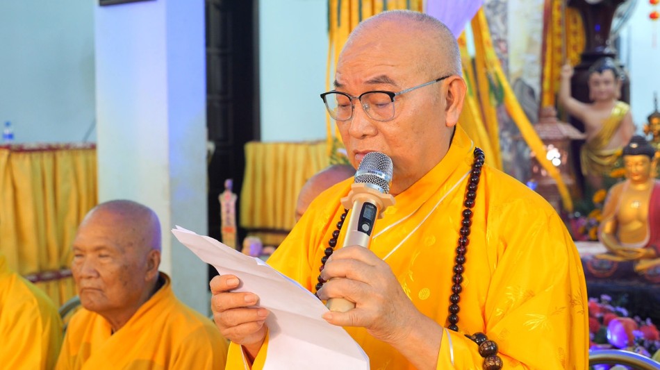 Hoà thượng Thích Ấn Chánh ban đạo từ