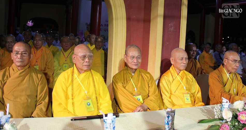 Chư tôn Trưởng lão Hòa thượng chứng minh buổi lễ