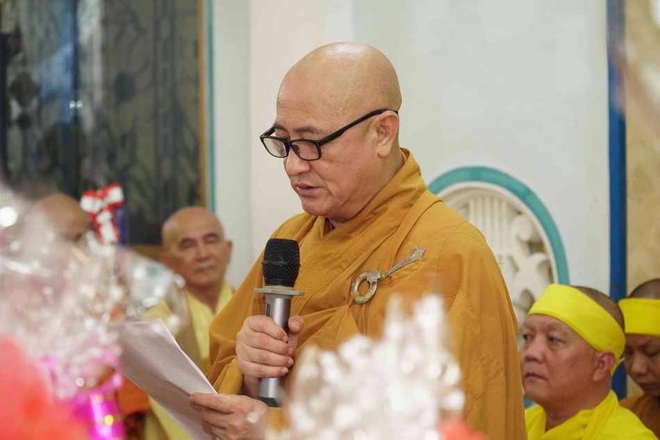 Hòa thượng Thích Huệ Thông cung tuyên tiểu sử