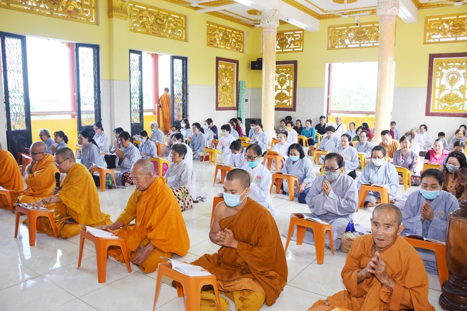 Khóa lễ tụng kinh kính mừng Phật đản tại tịnh xá Đại Quang Khóa lễ tụng kinh kính mừng Phật đản tại tịnh xá Đại Quang