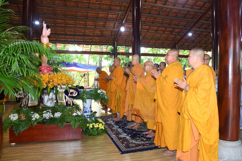 Chư Tăng tịnh xá Kỳ Viên niêm hương Chư Tăng tịnh xá Kỳ Viên niêm hương