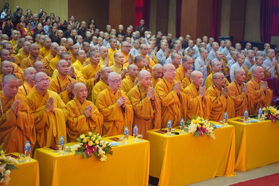 Niệm Phật cầu gia hộ