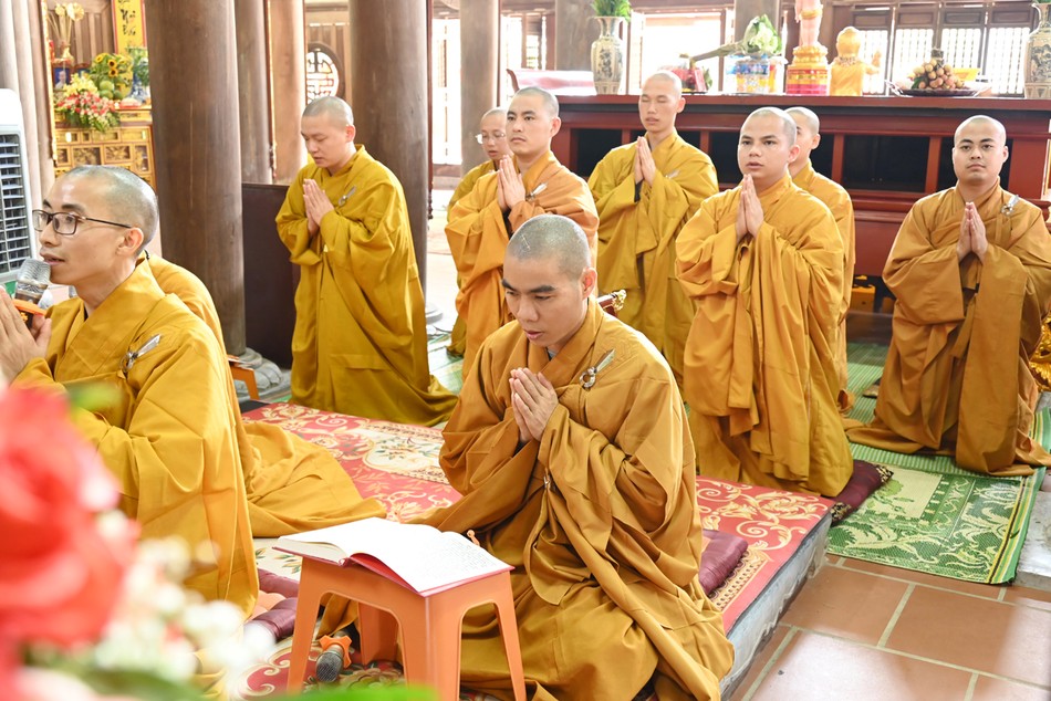 Khóa lễ tụng kinh A Di Đà