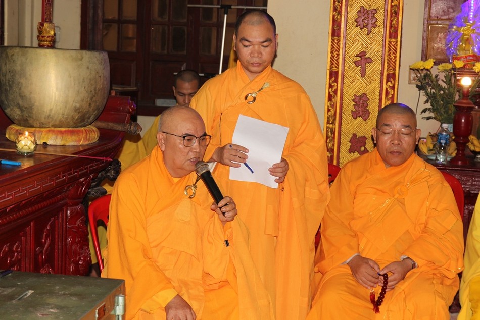 Hòa thượng Thích Ấn Chánh sách tấn chư hành giả Hòa thượng Thích Ấn Chánh sách tấn chư hành giả