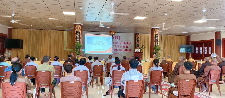 Quang cảnh hội nghị Quang cảnh hội nghị